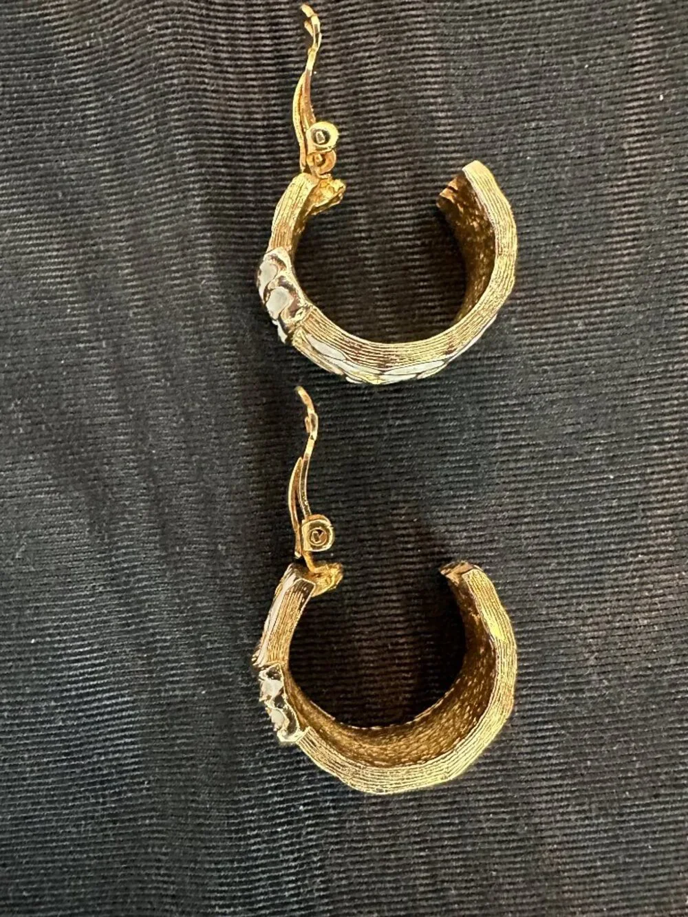 Vintage Gold Tone White Enamel Textured Clip On Hoop Earrings